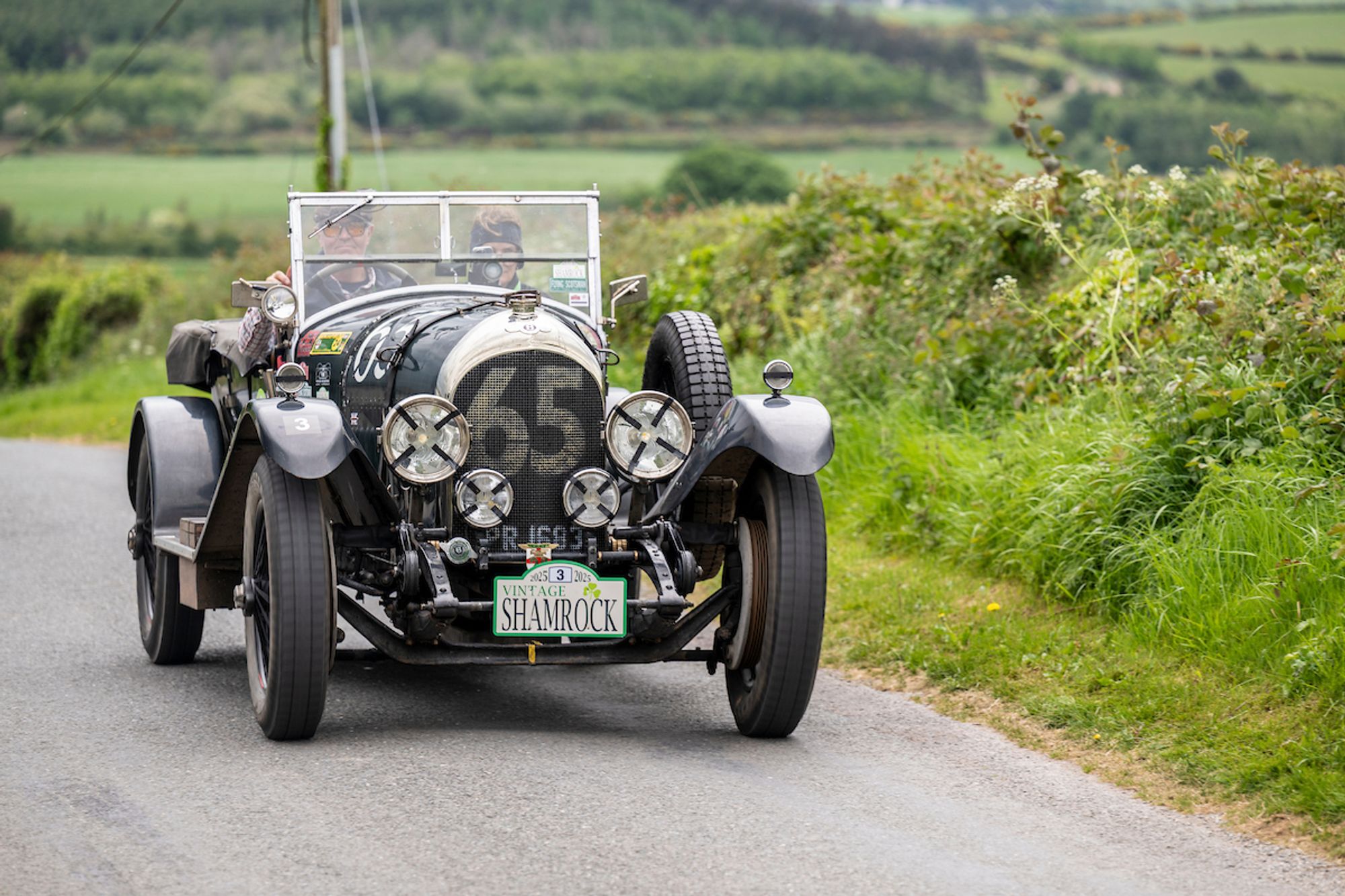 Rally The Globe: Vintage Shamrock