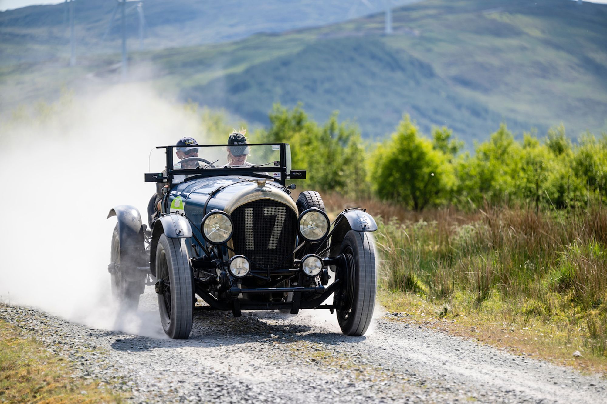 Rally The Globe: Vintage Shamrock