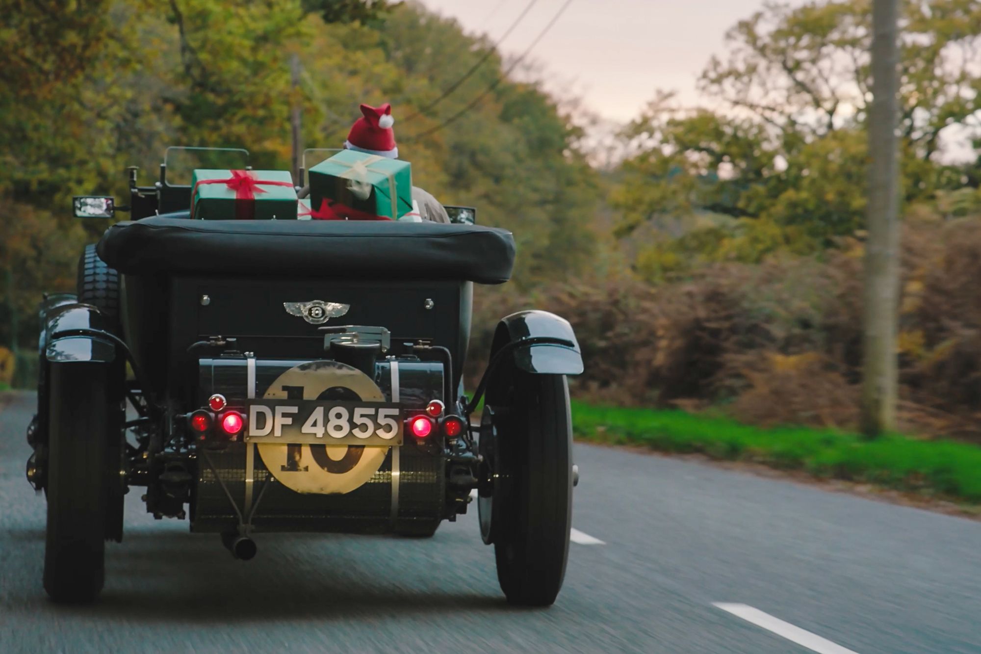A Vintage Bentley Christmas: Chapter Four